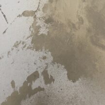 黒とゴールドの配色における意味合いについて